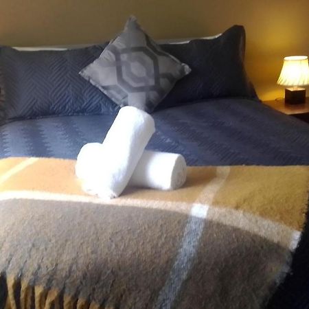 雪松小屋汽车旅馆 莫韦尔 外观 照片